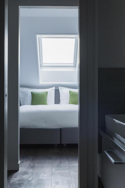 Suite Apartment with Terrace image 1