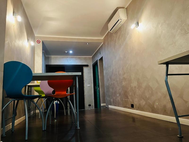 Deluxe Twin Room image 4