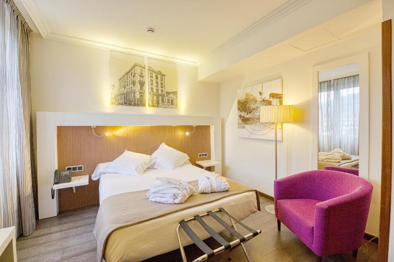 Double or Twin Room image 1