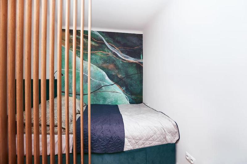 Green Apartment - image 10