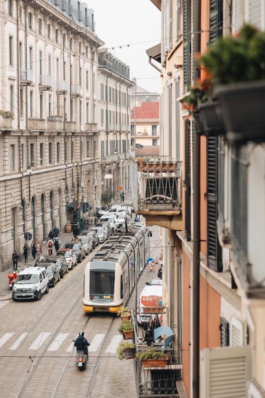 One-Bedroom Apartment with Balcony image 4