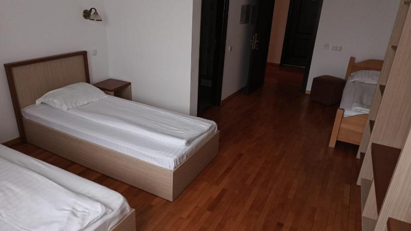 Triple Room image 2