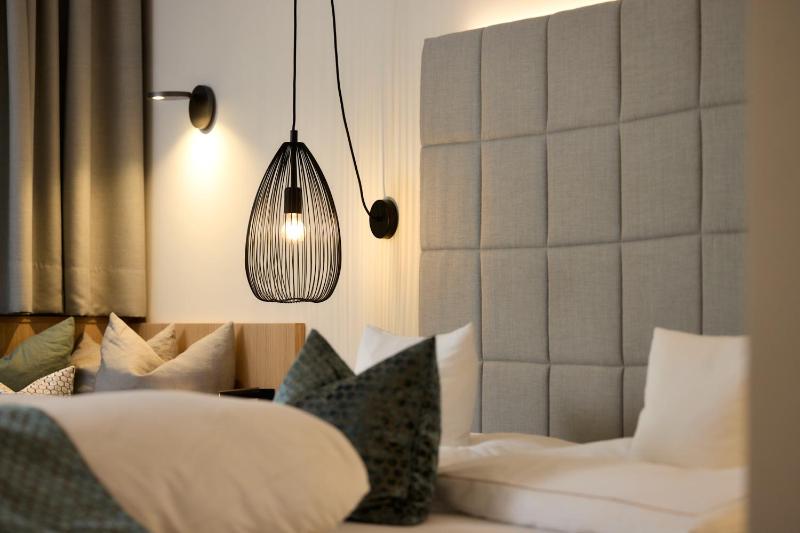 Superior Double Room image 3