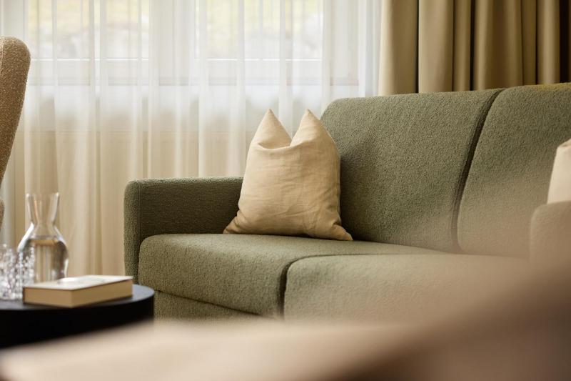 Junior Suite with Balcony image 1