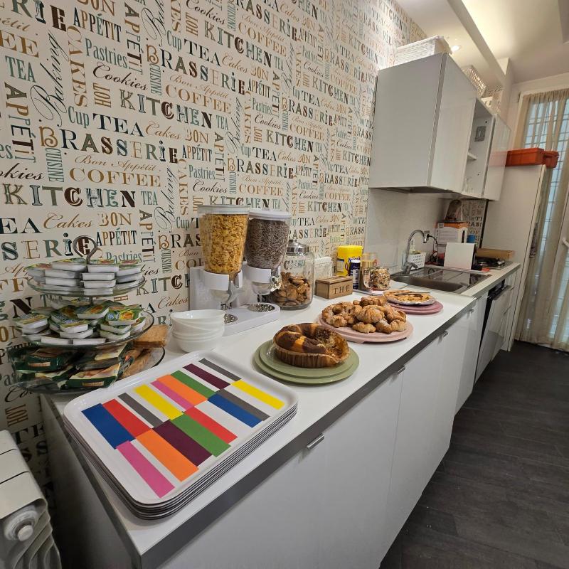 Deluxe Double Room image 4