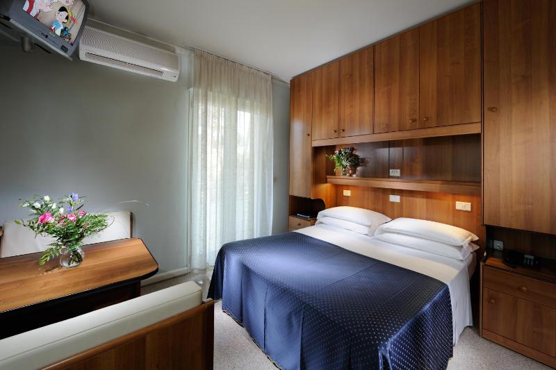 Hotel Mimosa - image 6