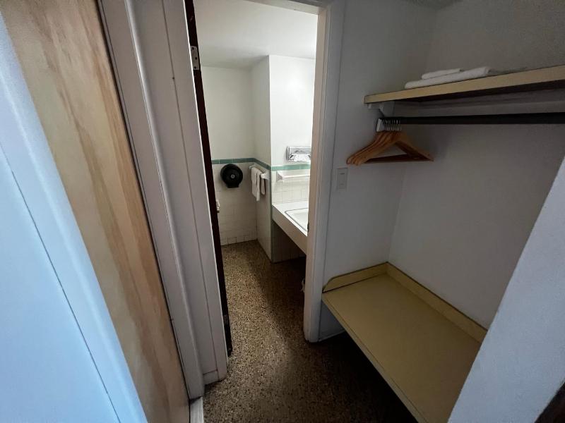 Double Room with Two Double Beds image 2