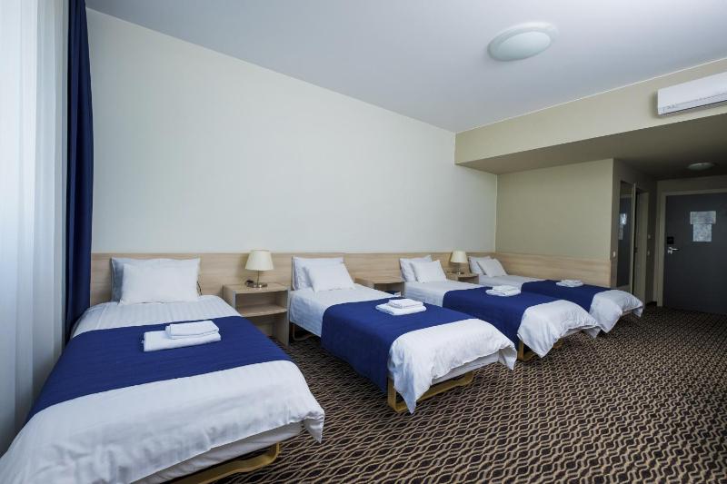 Quadruple Room image 3