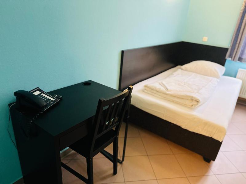 Angel Hotel - image 13