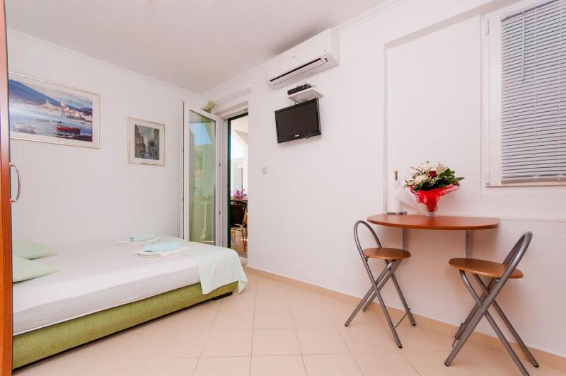 Apartments Ena - image 16