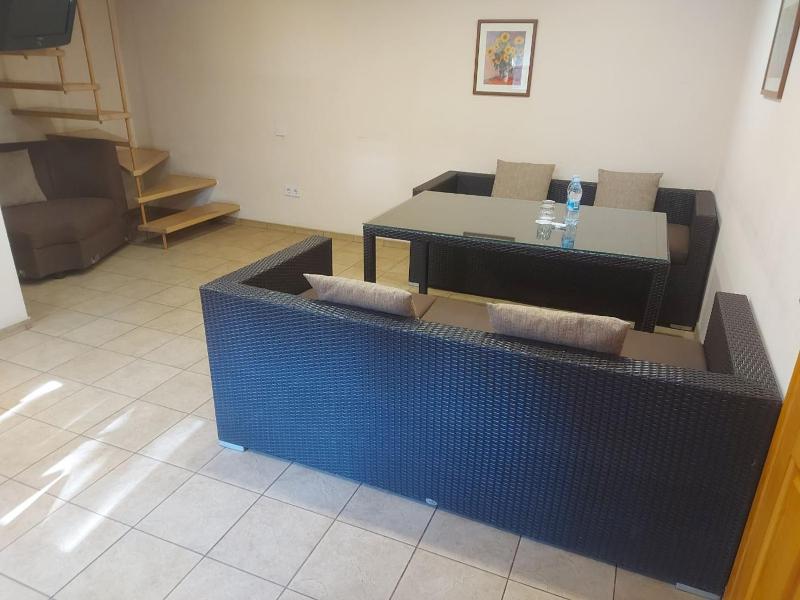 One-Bedroom House image 1