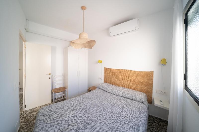 Tradicional apartamento central de 2 camas dobles - image 8