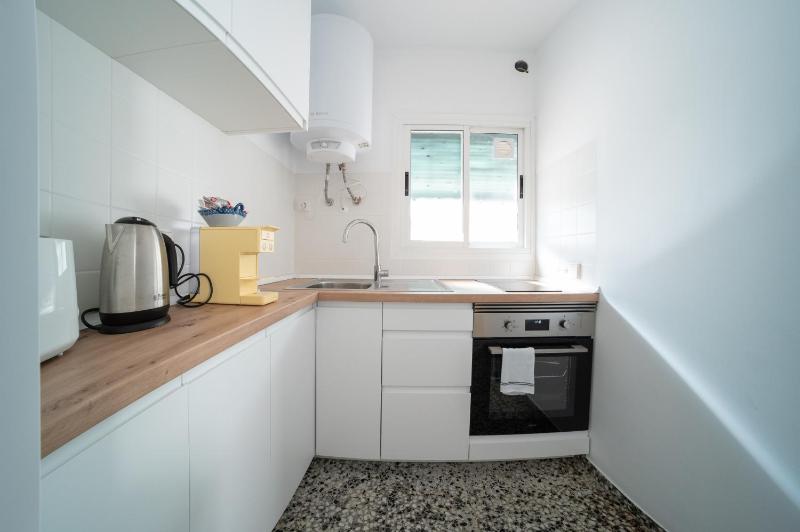 Tradicional apartamento central de 2 camas dobles - image 3