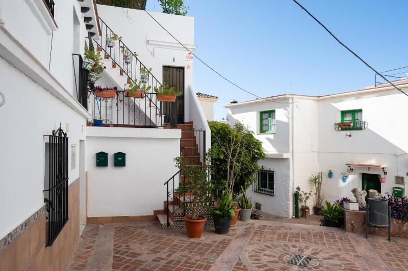Tradicional apartamento central de 2 camas dobles - image 6