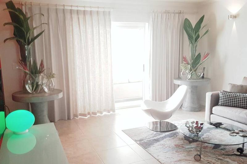Designer Penthouse - Stunning Property with Amazing Views - image 14