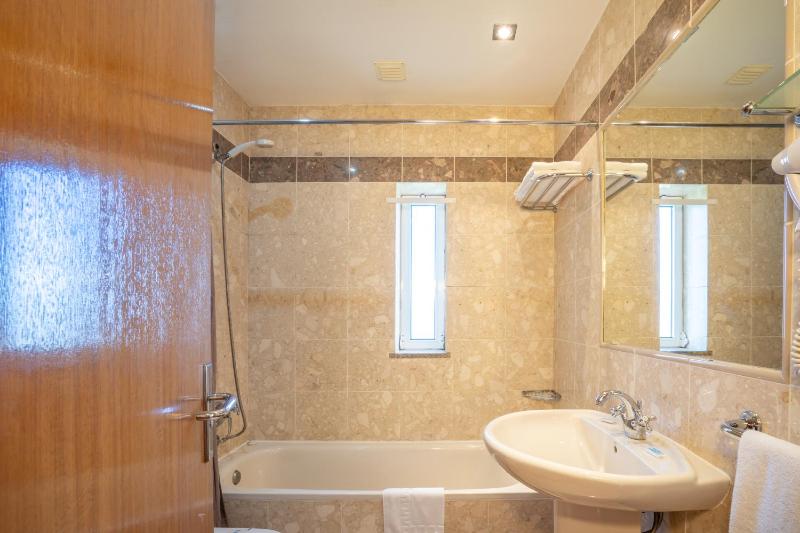 Single Room image 2