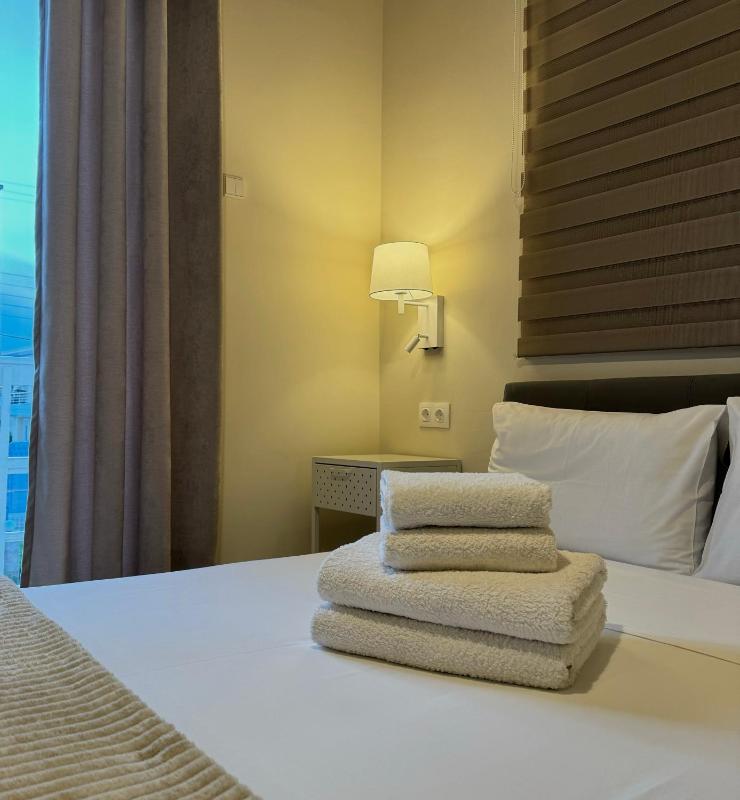 Standard Double Room image 4