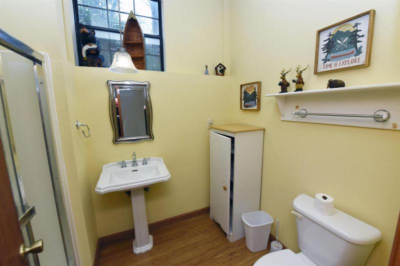 Four-Bedroom Holiday Home image 2
