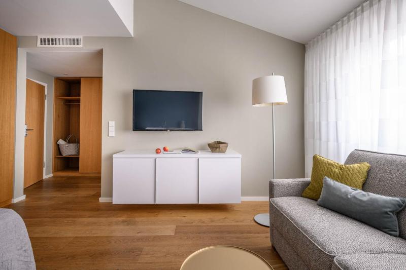 Superior Double Room image 3