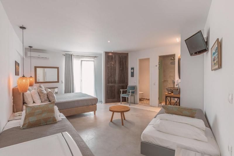 Quadruple Room with Terrace - Ground Floor image 1