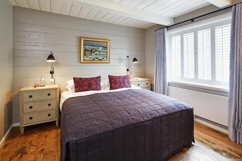 Deluxe Suite image 3