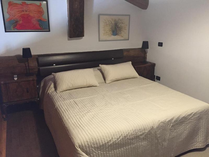 Two bedroom apartment- Split Level City View image 4