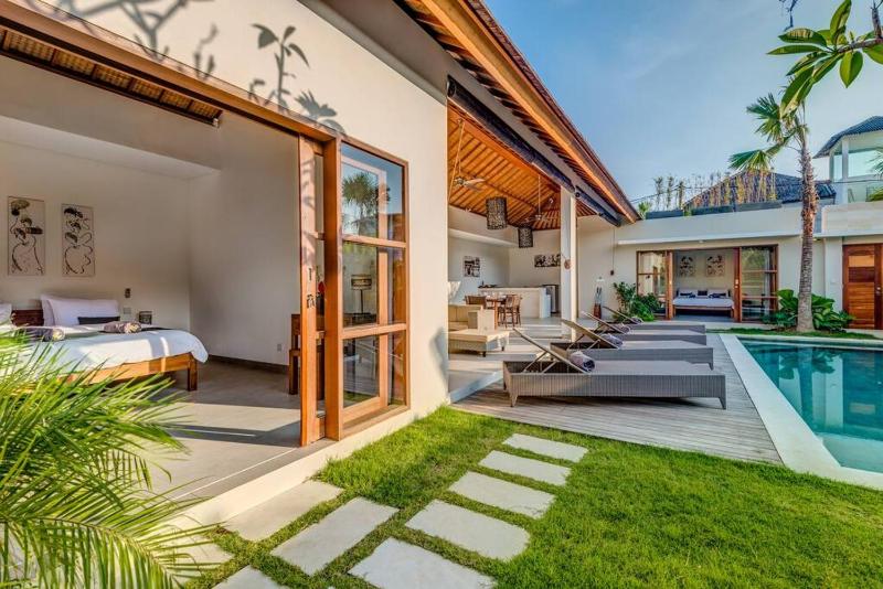 Echo Beach Villa and Apartment - image 19