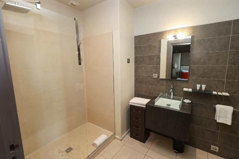 Superior Double Room image 4