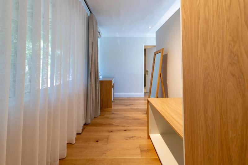 Hide-Away Guest House - image 13