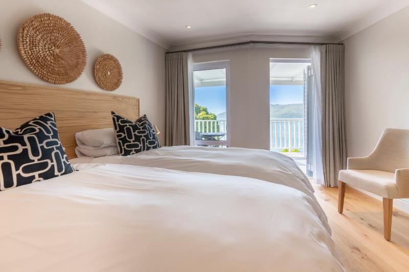 Hide-Away Guest House - image 8