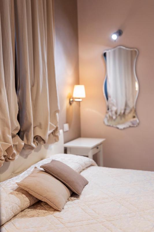 Double Room with Terrace image 3