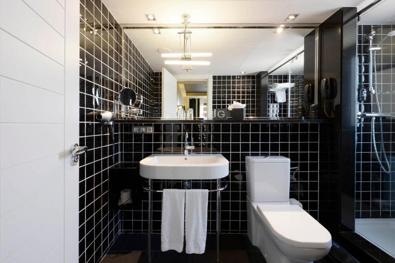 Triple Room image 2