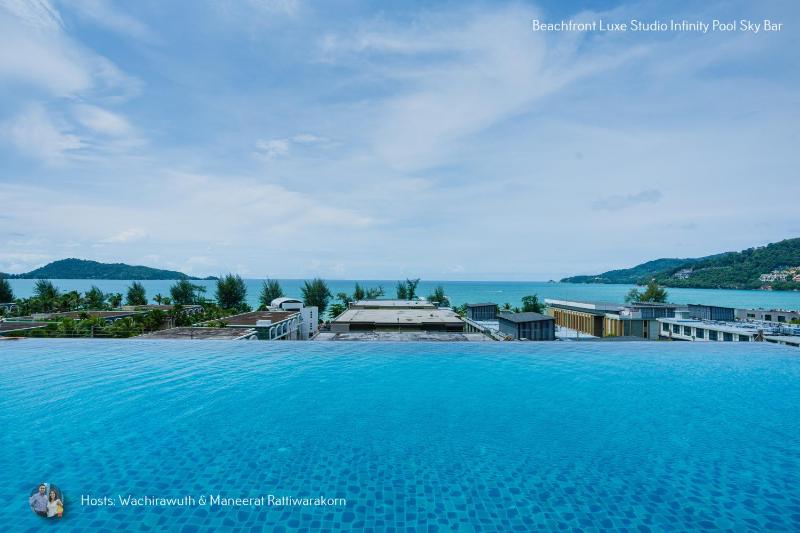 Beachfront Deluxe Infinity Pool Images