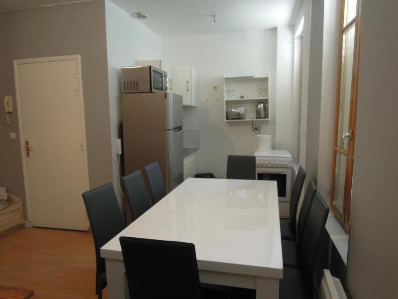 Superior Three-Bedroom Apartment image 4