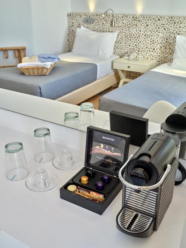 Deluxe Double or Twin Room with Balcony image 2