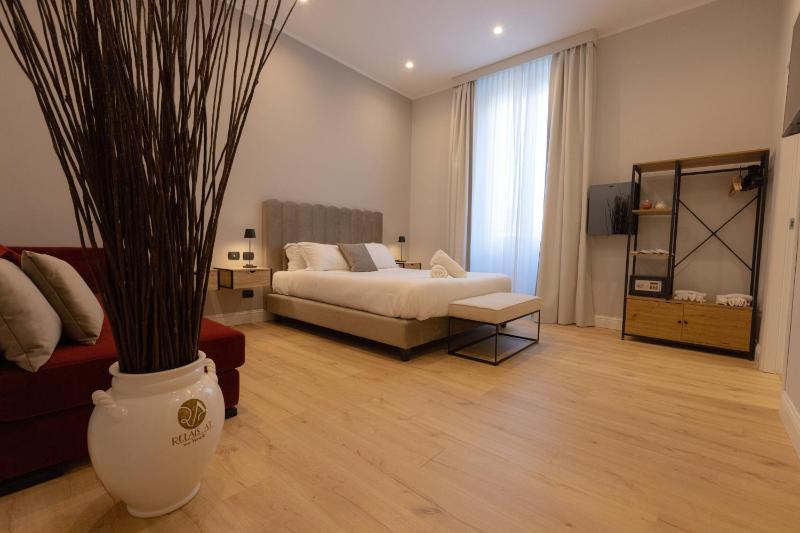 Deluxe Triple Room image 4