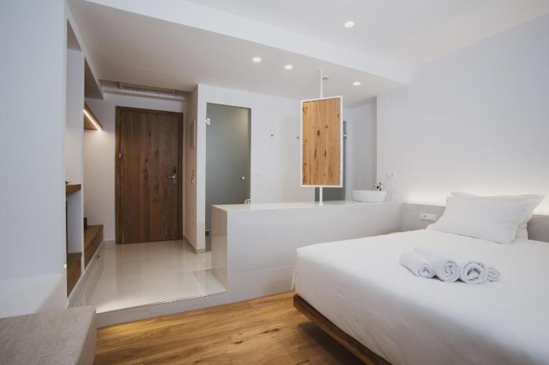 Premium Room image 1