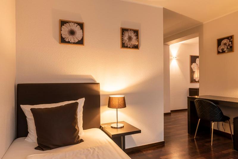 Triple Room image 2