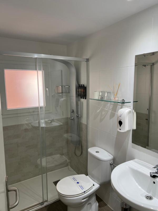 Triple Room image 2