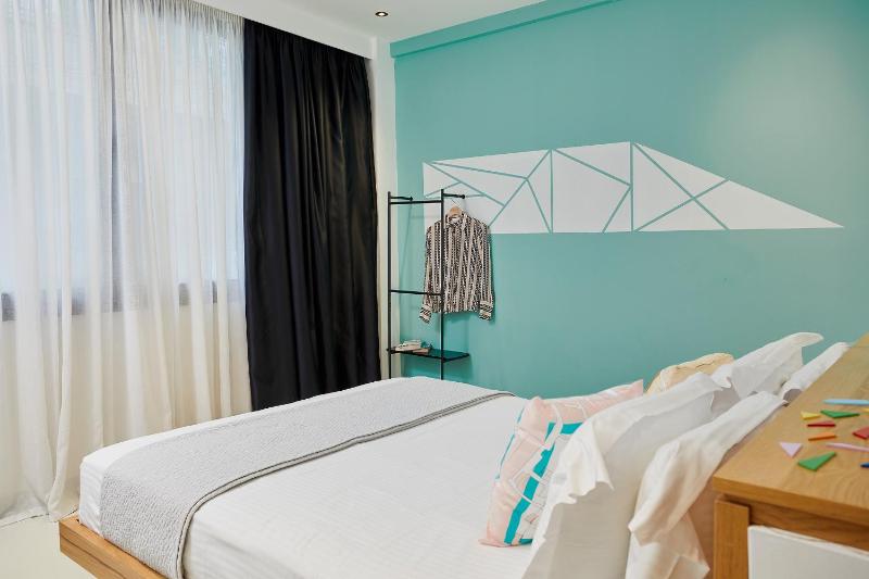 Standard Double Room No Balcony image 1