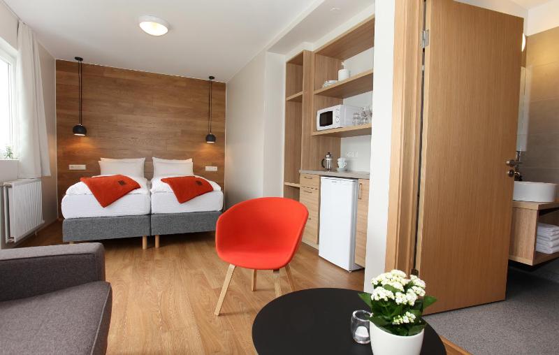 Studio Apartment with access to Hot Tub and Sauna image 1