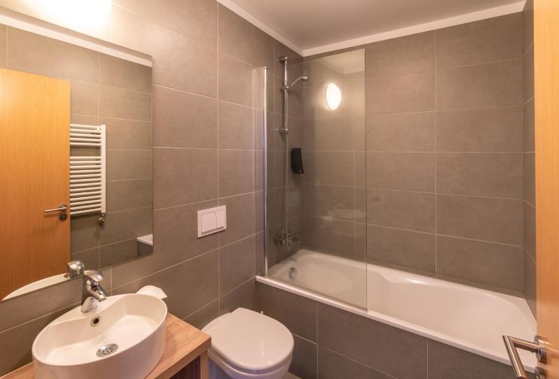 Two-Bedroom Apartment with Hot Tub image 4