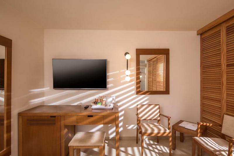 Double Room - Sea Front image 4
