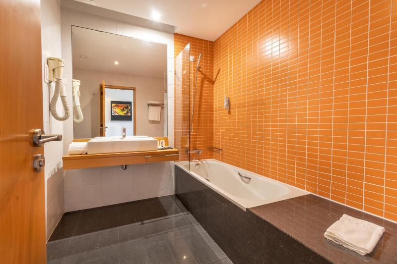 Premium Suite with Balcony image 2