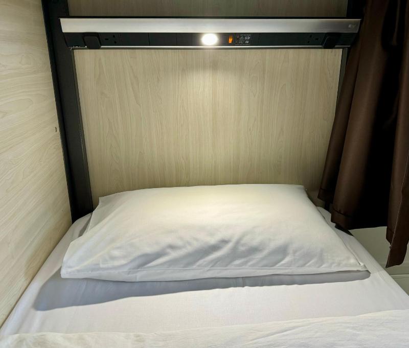 Bed in 4-Bed Mixed Dormitory Room image 3