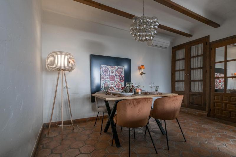 Apartment with Terrace image 4