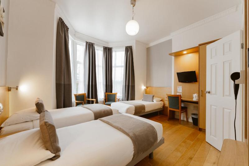 Triple Room image 1