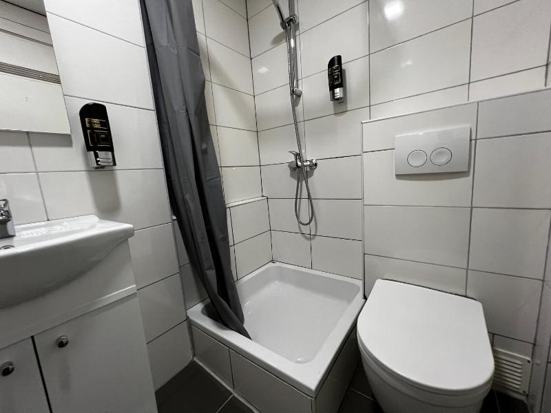 Classic Quadruple Room image 4
