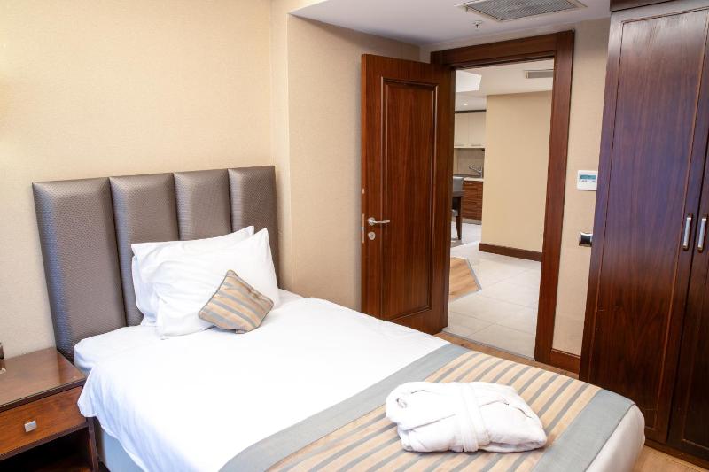 Two-Bedroom Suite image 3