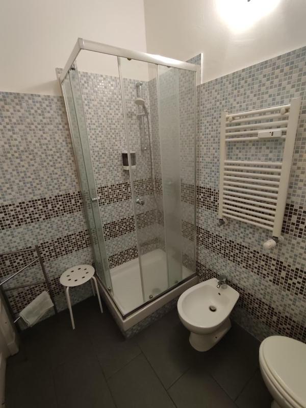 Double Room with Extra Bed image 2